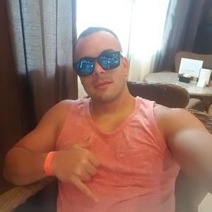 Meet your Posher, Frank